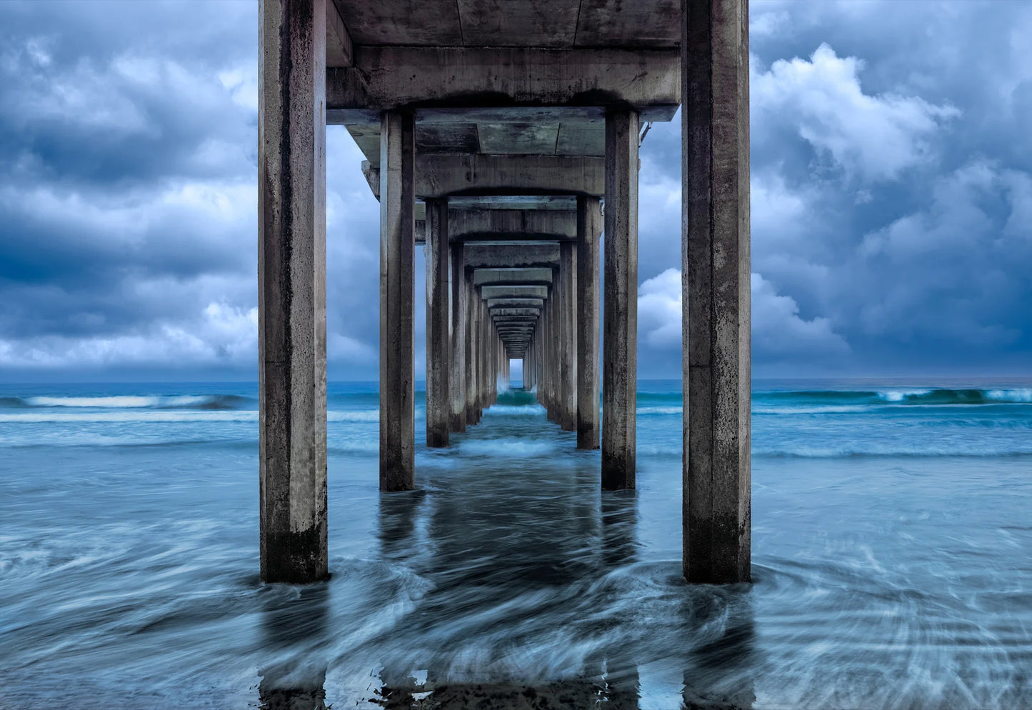 Endless Horizon – Hand-Woven Ocean Art